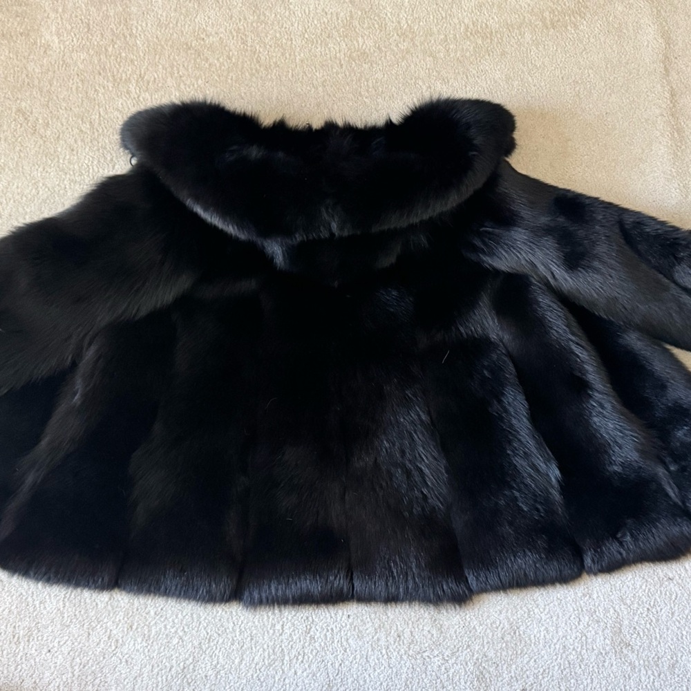 Saga Royal Fox Fur Coat XXL - Picture 9 of 9